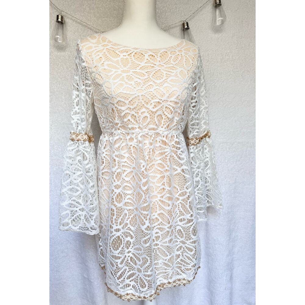 Basically me Cream Floral Lace Flared Sleeves Babydoll Mini Dress Women's M/L - Picture 3 of 12